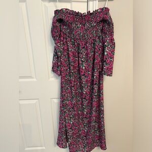 Beautiful maternity dress for photoshoot